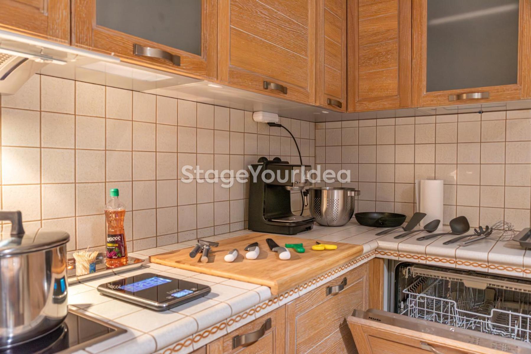 Luxury Appartment, Only 7 Minutes From Thessaloniki Airport And 15 Minutes From City Center ,For 8-23 People Also For Gatherings And Parties Neon Rysion Exterior foto